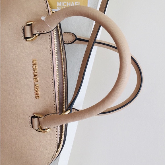 Michael Kors Large Leather Dome Satchel - Picture 4 of 7